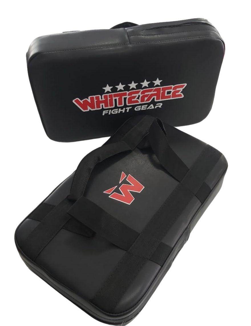 Whiteface Darbe Yastığı